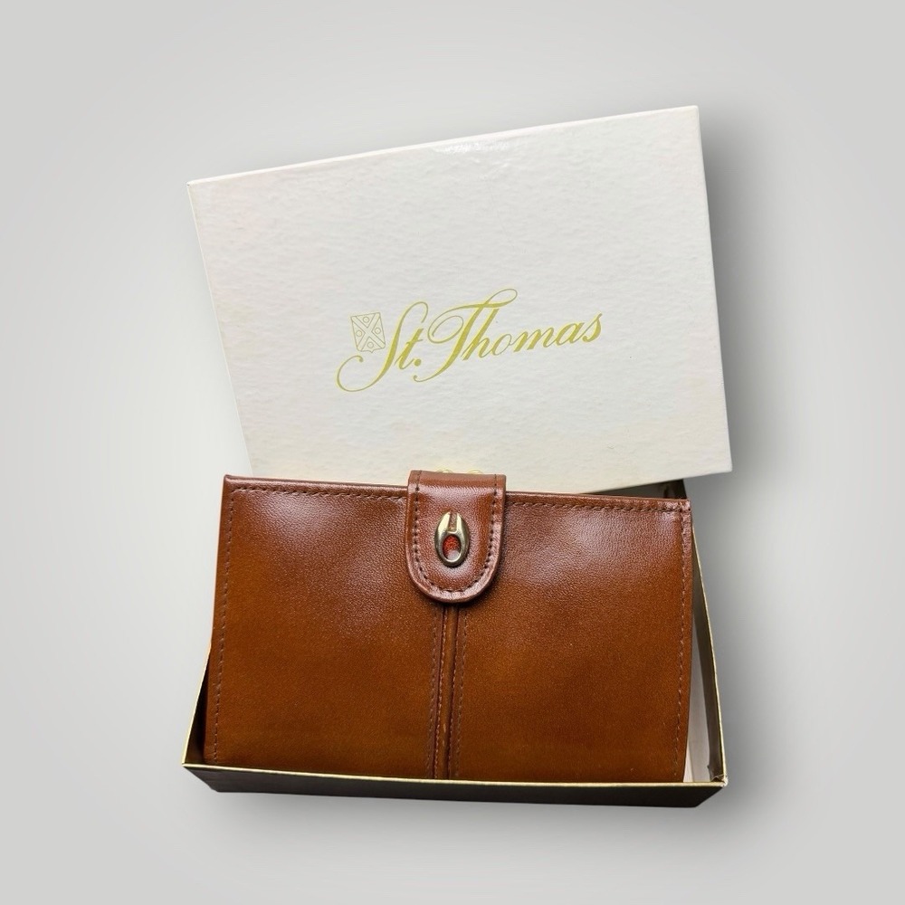 Vintage St. Thomas Cowhide Leather Wallet Brown Bifold Organizer Snap Closure